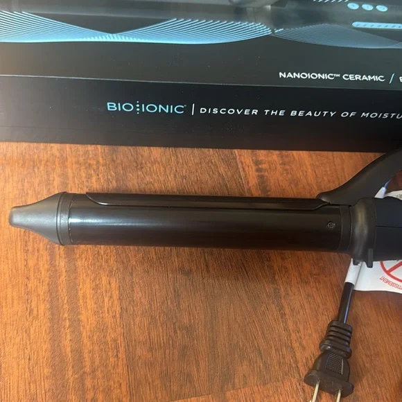Bio Ionic Pro Curling Iron - Black - Picture 3 of 4